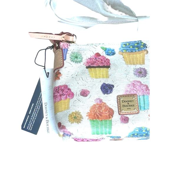 NWT Dooney & Bourke White Multicolor Cupcake Print Crossbody Bag Purse - Picture 4 of 10